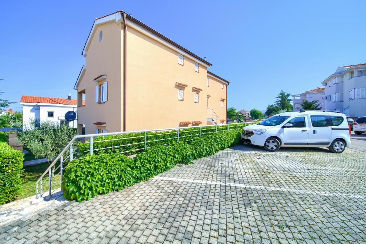 Apartments Aster Malinska Exterior foto